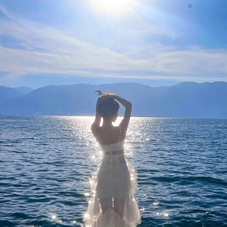 夜色微光抚心醒